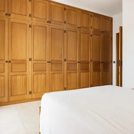 De Santa Eulalia - Villa *