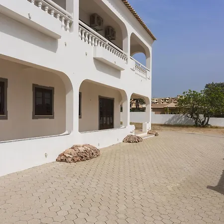 빌라 De Santa Eulalia - *