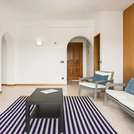 De Santa Eulália - *