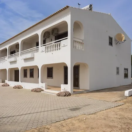 فيلة De Santa Eulalia -