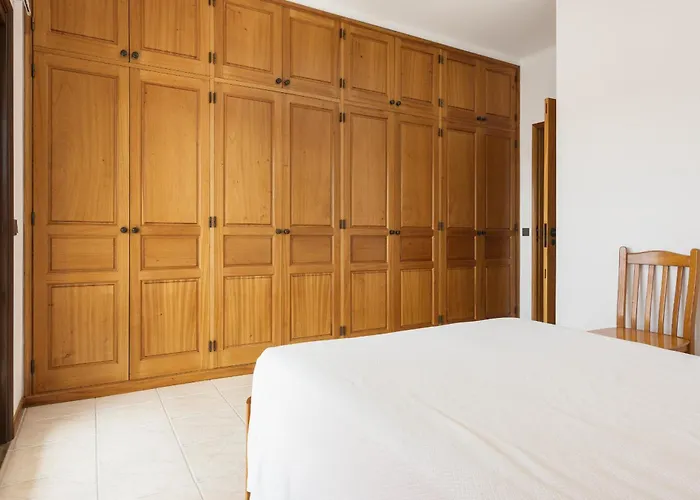 De Santa Eulalia - Vila *